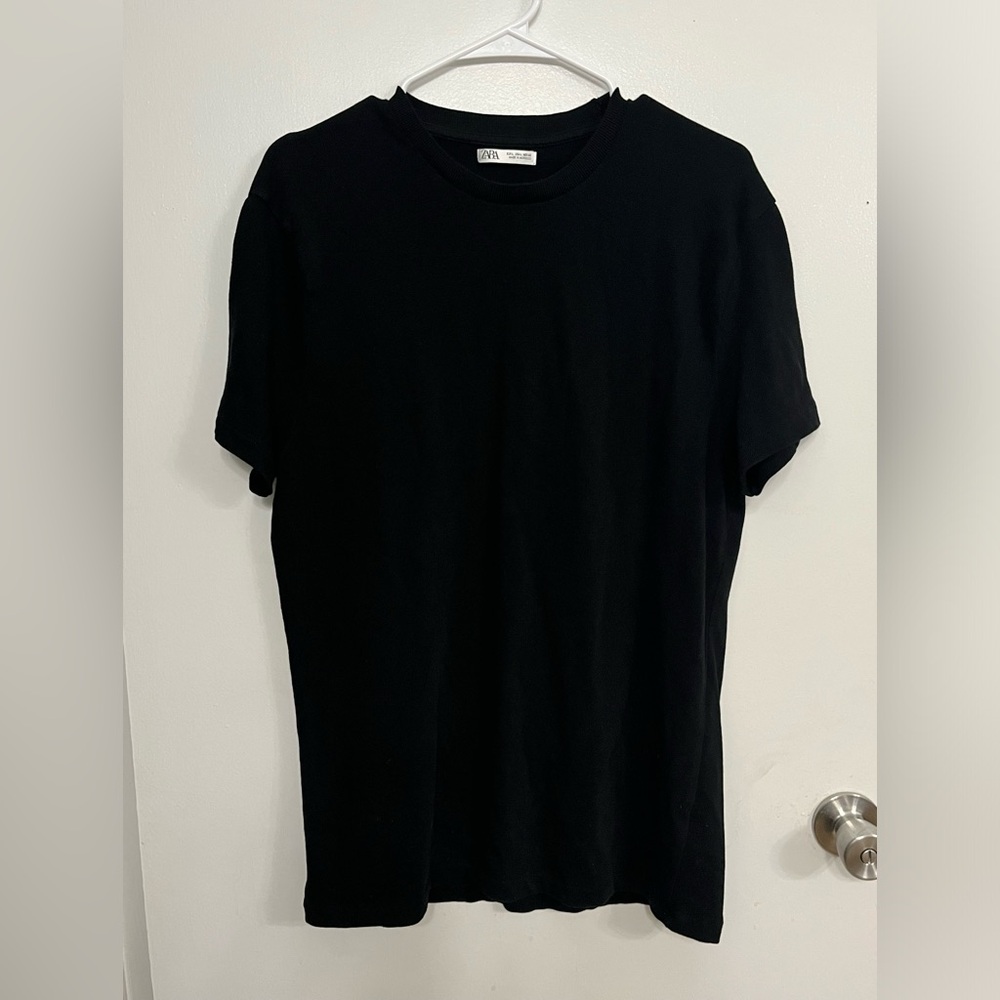 Zara Black Short Sleeve Crew Neck Tee, size large